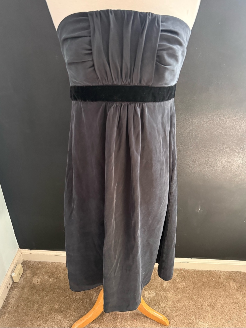 Banana Republic Strapless Velvet Dress in Charcoal with Black Waist size 14